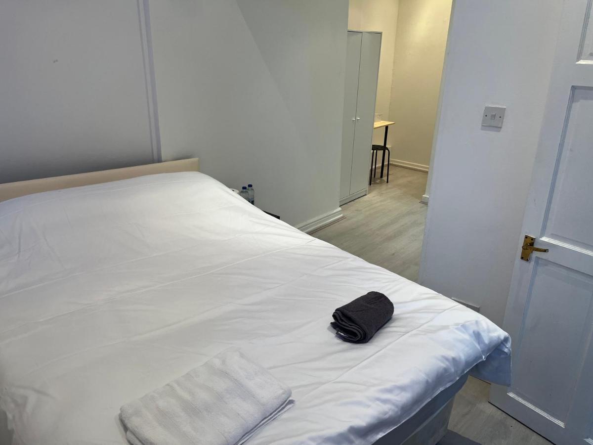Y2 Guest House Londres Exterior foto